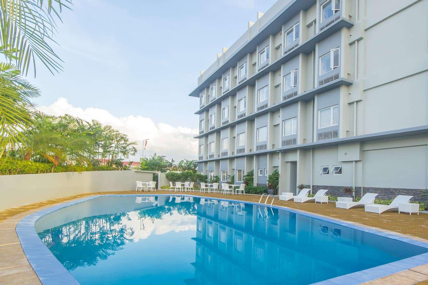 Microtel Inn & Suites By Wyndham San Fernando San Fernando (Pampanga) Exterior foto