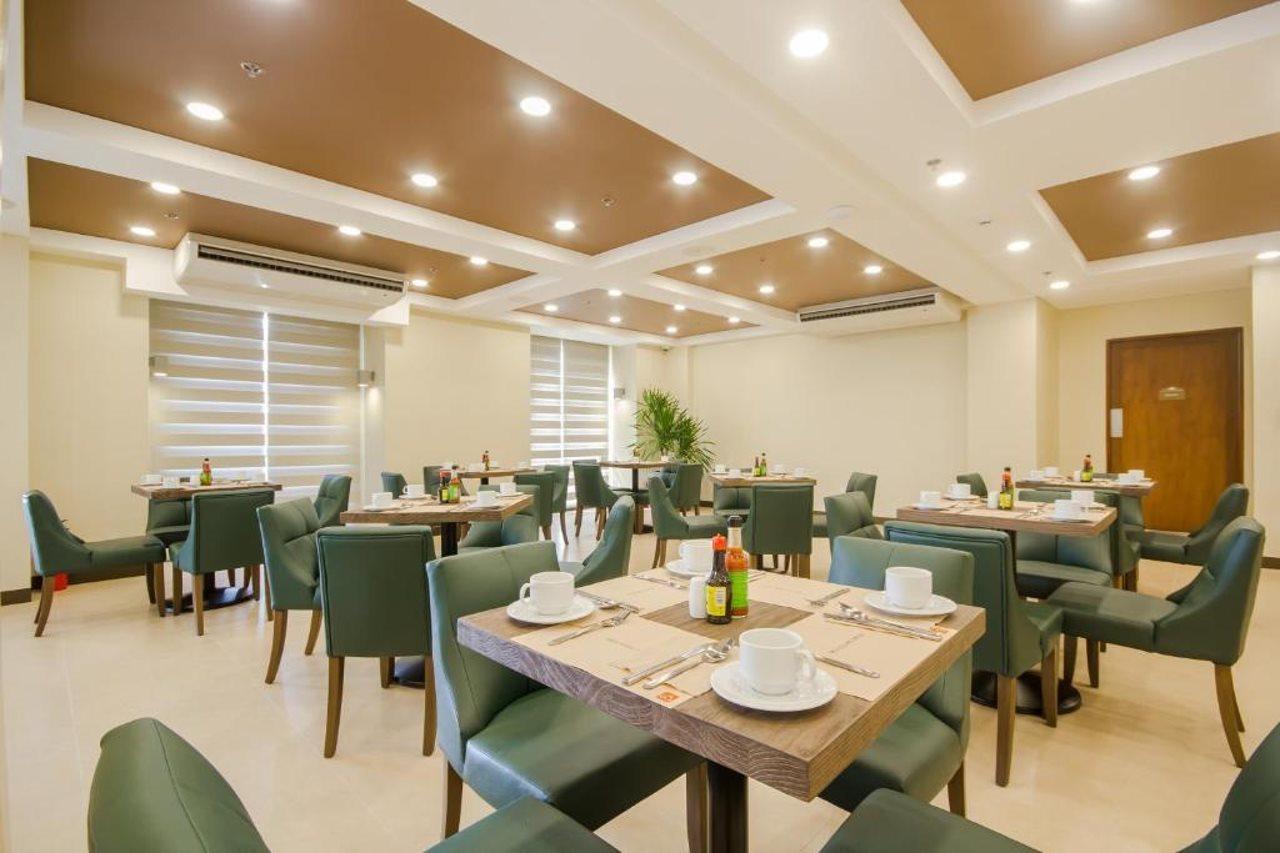 Microtel Inn & Suites By Wyndham San Fernando San Fernando (Pampanga) Exterior foto